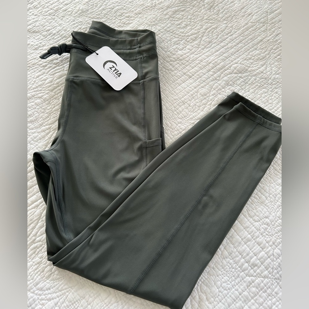 Zyia Active Sage Pocket Drawstring Luxe 7/8 Leggings